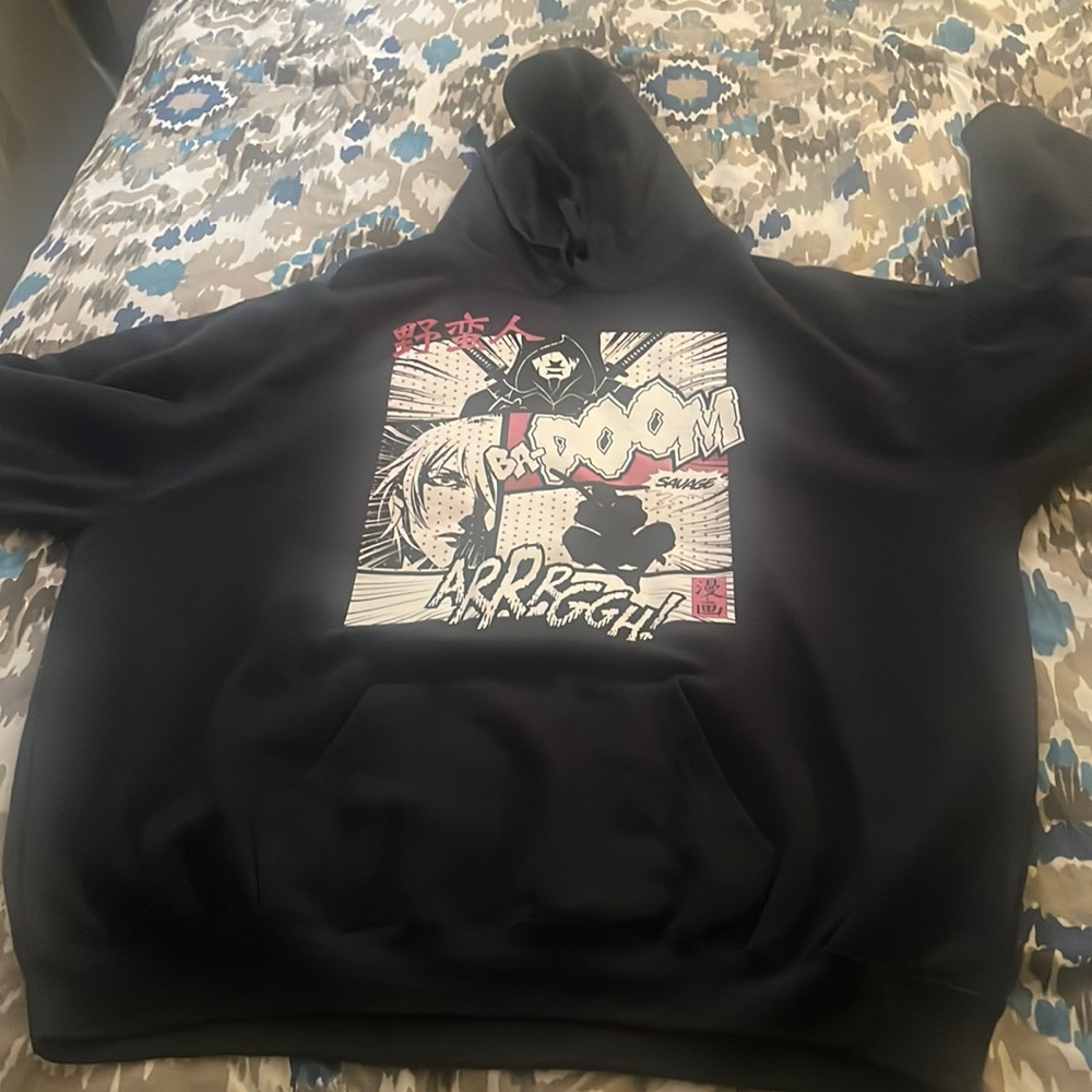 Selling a 3x hoodie.